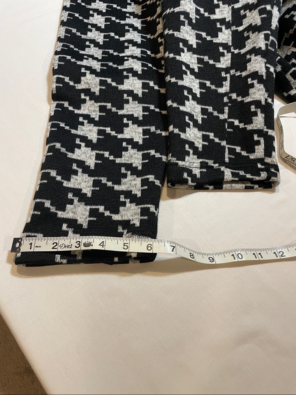 Roz & Ali Black and White Houndstooth Long Sleeve Wrap Coat - Picture 11 of 13
